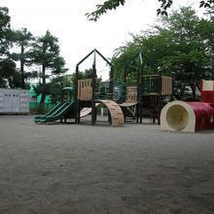 綾西公園まで599m