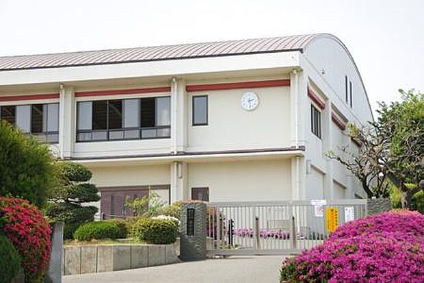 秦野市立南中学校まで1790m