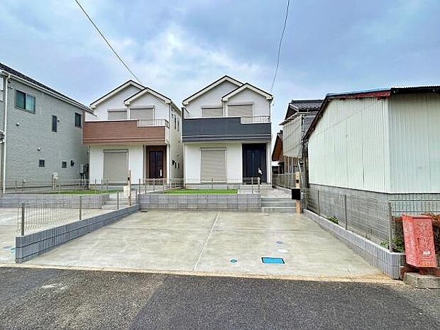 並列2台駐車可能♪