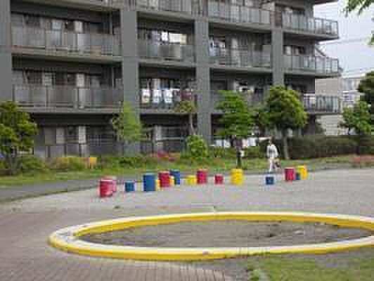 東柏ケ谷近隣公園まで1514m