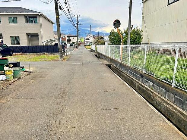 見通しの良い前面道路