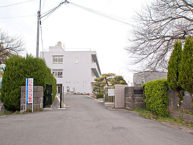 伊勢原市立桜台小学校まで450m