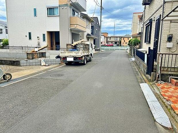 前面道路は広々6.2ｍ