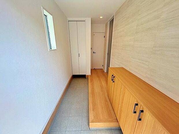 充実した収納力がある玄関
