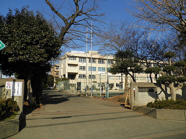 厚木市立睦合中学校まで966m