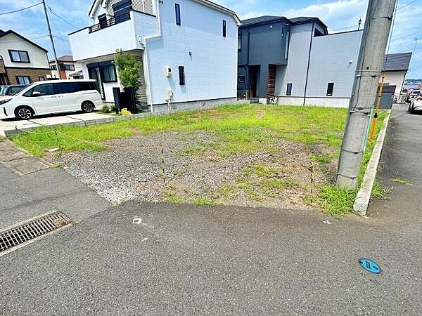 敷地は広々44坪！カースペース2台確保可