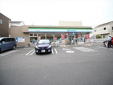 ファミリーマート海老名東柏ヶ谷店まで560m