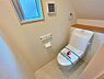 トイレ：2階にもトイレがあります！