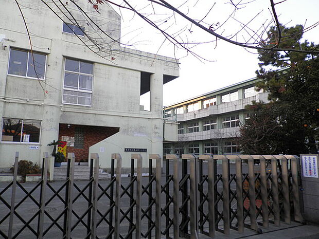 厚木市立厚木第二小学校まで645m