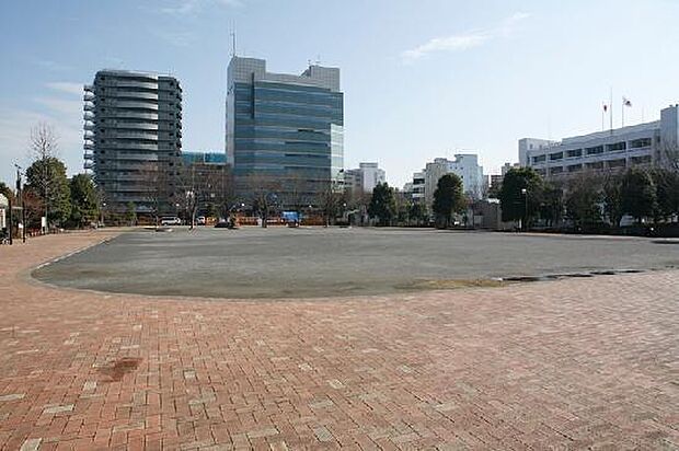 厚木市中央公園まで1748m