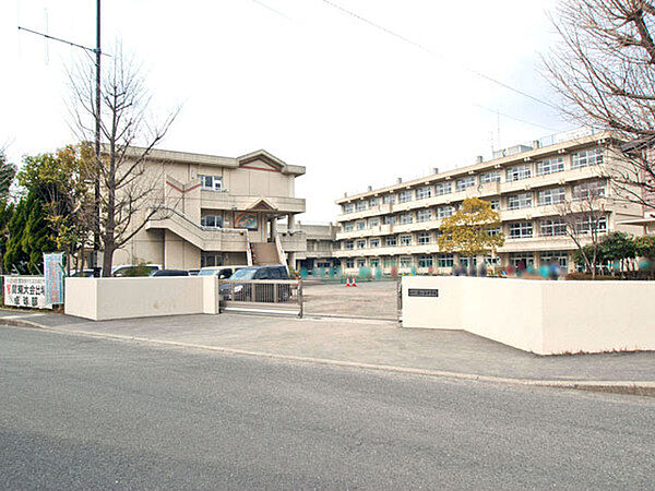 海老名市立柏ケ谷中学校まで1769m