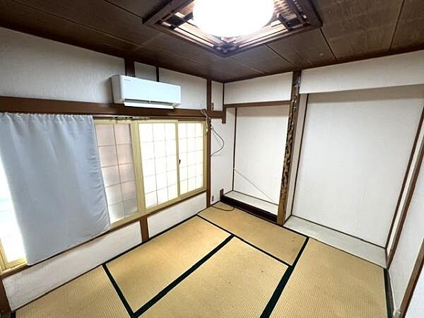 ・くつろぎスペースにぴったりな和室、和室でお昼寝はいかがでしょうか？