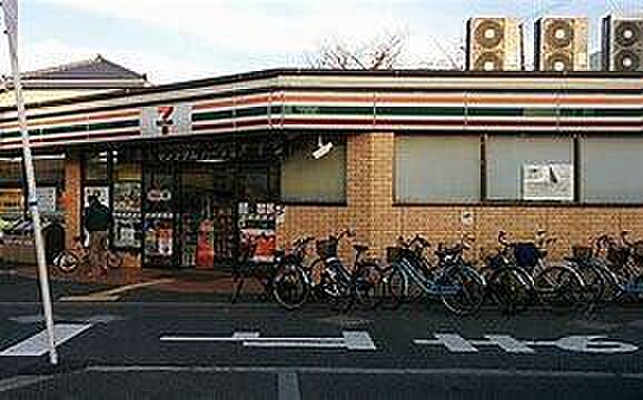 セブンイレブン大阪桃谷3丁目店まで723m