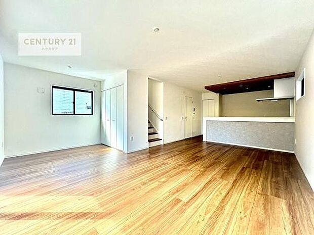 大切な家族が集まるからこそLDKにはこだわりたい。子供たちが元気に笑いながら走り回っている姿を見た時が「広い家にして良かった」と思う瞬間です。