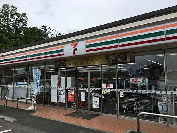セブンイレブン印西竹袋店まで600m
