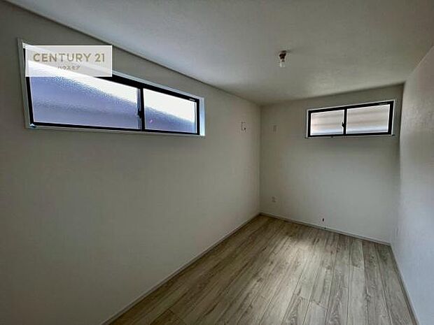 たっぷり収納住空間。納戸がございます!収納スペースとしてはもちろん、1つの居室としても活用できます。