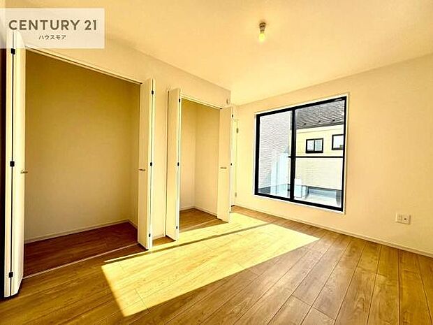 シンプルにデザインされているため、家具を選びません！お気に入りの家具を置いてくつろげる空間を作ることができます。