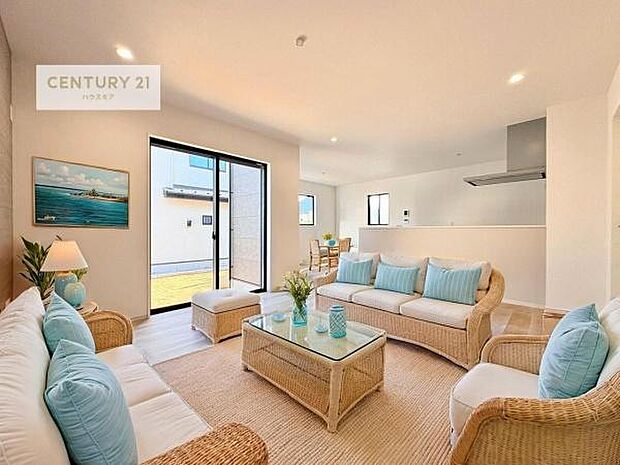 家具はCGパースです。大切な家族が集まるからこそLDKにはこだわりたい。子供たちが元気に笑いながら走り回っている姿を見た時が「広い家にして良かった」と思う瞬間です。