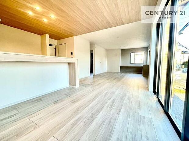 心地良いリビングは家族が自然と集まります。家族団欒の時間が増えそうです。ご家族と、より一層充実した時間を過ごせそうですね。