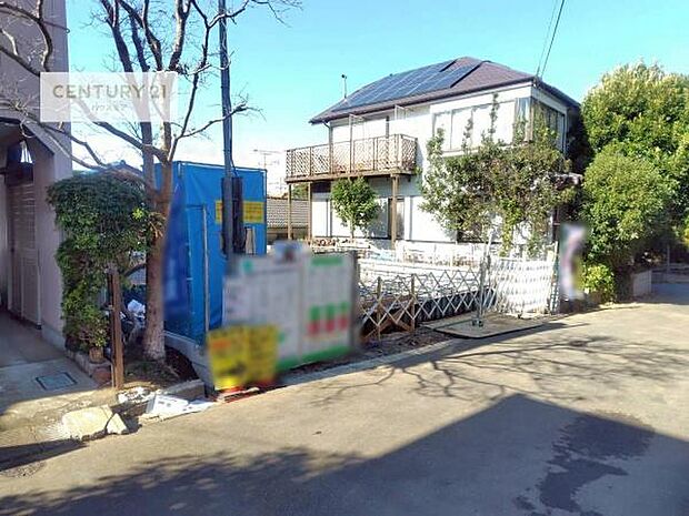 前面道路6m!陽当り良好な立地です。車庫入れが苦手な方も安心ですね。