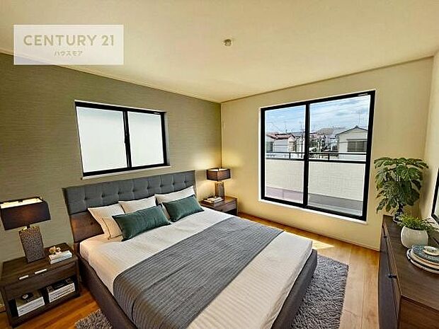 家具はCGパースです。バルコニーに面した洋室。優しい光が差し込む洋室は、朝の目覚めも気持ちが良さそうですね。おうち時間もゆったりと過ごすことができます。