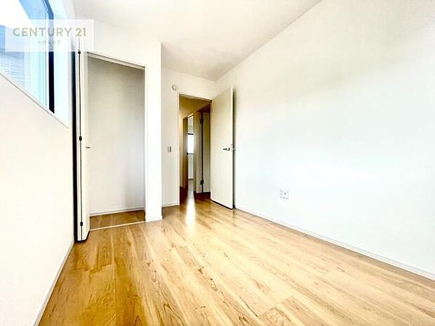 各居室に収納が完備されているのでお部屋がスッキリ片付きます◎