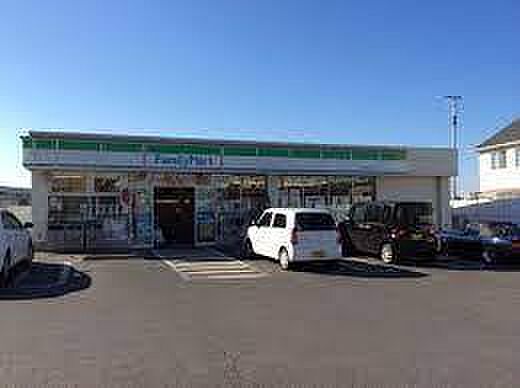 ファミリーマート小金原八丁目店まで222m