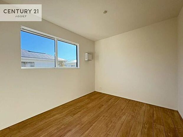 掃き出し窓がないお部屋は、お子様のお部屋としても安心です!