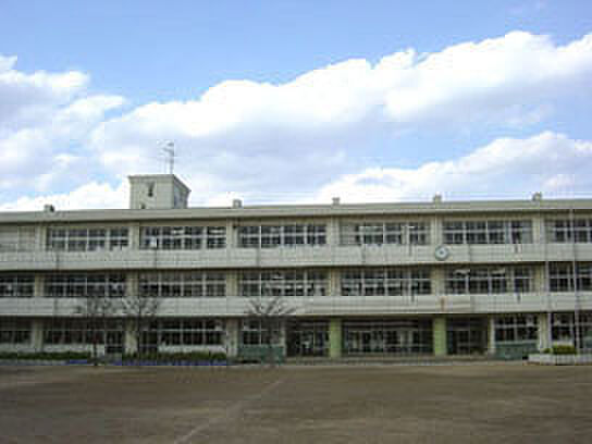 野田市立七光台小学校まで750m