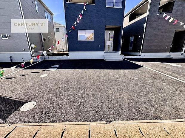 カースペース付きなのでマイカーをお持ちの方も安心ですね!ぜひ現地にてお確かめくださいませ!