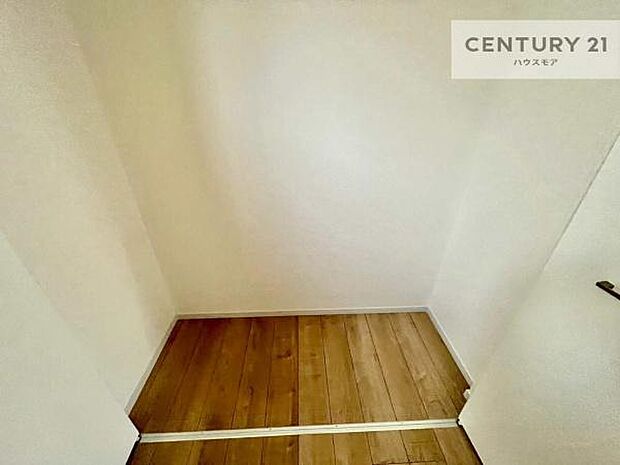 たっぷり収納住空間。住空間をすっきり使うためには必須ポイントの収納スペースですよね。是非現地でご確認ください。