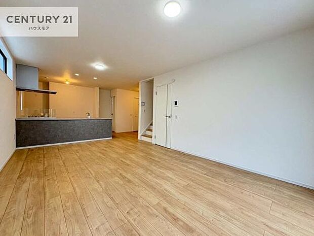 大切な家族が集まるからこそLDKにはこだわりたい。子供たちが元気に笑いながら走り回っている姿を見た時が「広い家にして良かった」と思う瞬間です。