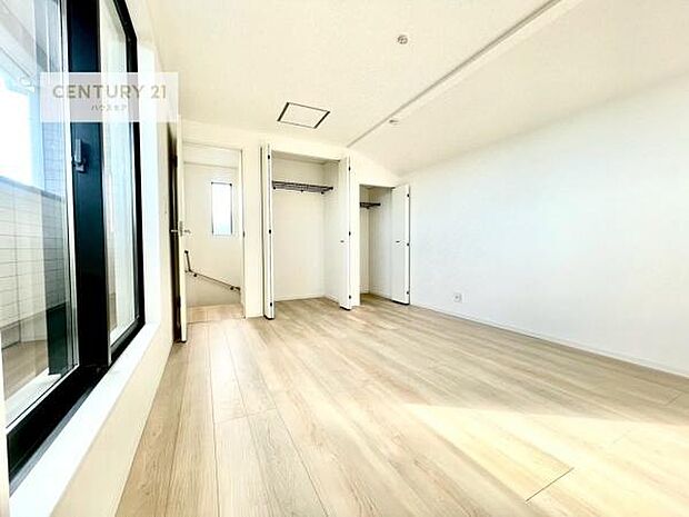 収納がしっかりあるので家具の配置がしやすく、ライフスタイルに合わせたお部屋作りが可能です。