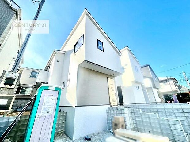 全4棟のキレイな街並み。是非1度ご内見ください。物件探しのご条件・ご要望・ご質問など、不動産に関することなら、どのようなことでも誠心誠意対応させて頂きます！