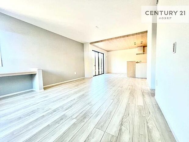 大切な家族が集まるからこそLDKにはこだわりたい。子供たちが元気に笑いながら走り回っている姿を見た時が「広い家にして良かった」と思う瞬間です。