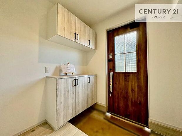 シューズボックス付きなので、玄関が片付きお掃除がしやすいです！スッキリした玄関で戸を開けた瞬間、清潔感のある心地いい空間が出迎えてくれます。【現地販売会開催中】