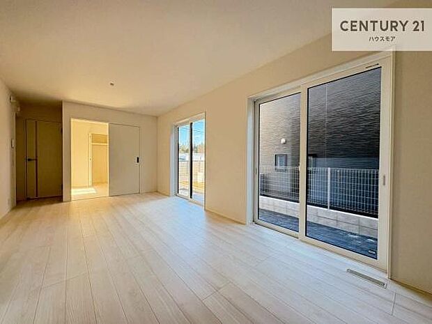 心地良いリビングは家族が自然と集まります。家族団欒の時間が増えそうです。ご家族と、より一層充実した時間を過ごせそうですね。