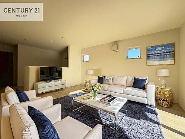 家具はCGパースです。大切な家族が集まるからこそLDKにはこだわりたい。子供たちが元気に笑いながら走り回っている姿を見た時が「広い家にして良かった」と思う瞬間です。