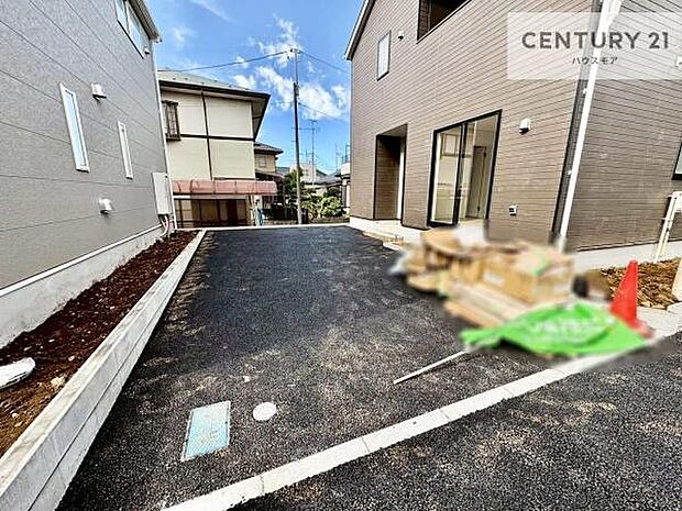 カースペース付きなのでマイカーをお持ちの方も安心ですね!ぜひ現地にてお確かめくださいませ!