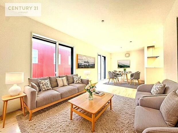 【現地販売会開催中】家具はCGパースです。開放感のある広々LDK！ソファーやダイニングテーブルを置いても窮屈にならないので快適に過ごせます！