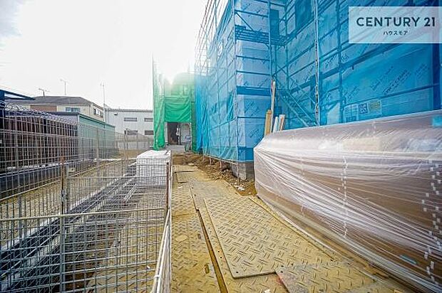 カースペース付きなのでマイカーをお持ちの方も安心ですね!ぜひ現地にてお確かめくださいませ!