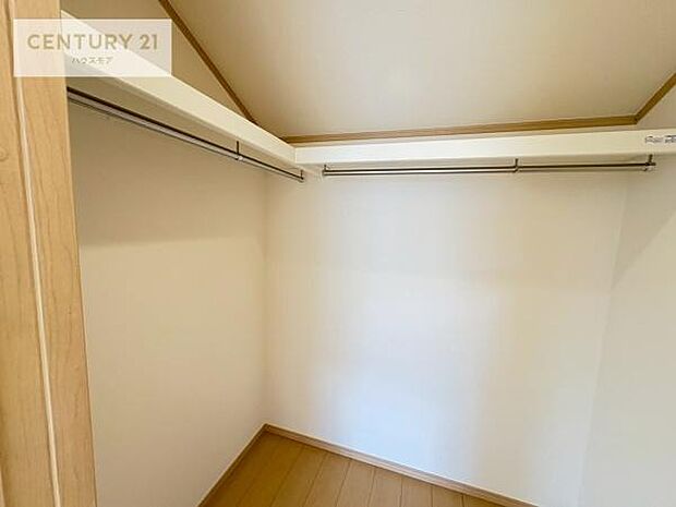 ご家族の靴がたっぷり入るシューズボックス付き!土間部分がスッキリ片付きます!