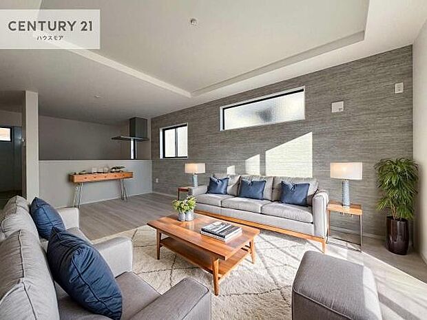 家具はCGパースです。大切な家族が集まるからこそLDKにはこだわりたい。子供たちが元気に笑いながら走り回っている姿を見た時が「広い家にして良かった」と思う瞬間です。