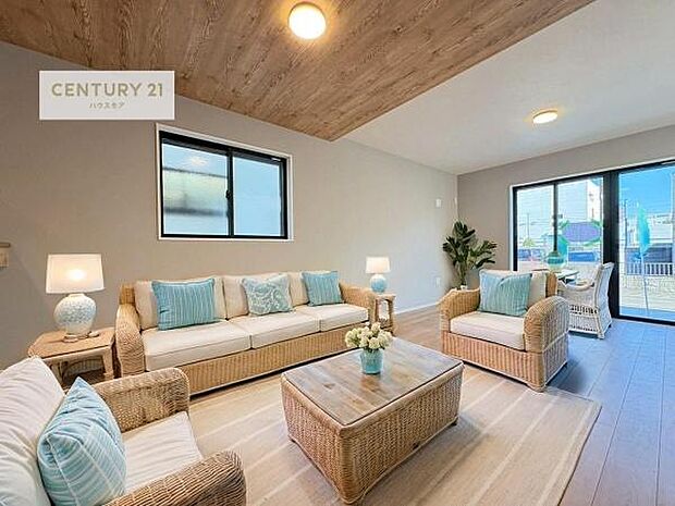 家具はCGパースです。大切な家族が集まるからこそLDKにはこだわりたい。子供たちが元気に笑いながら走り回っている姿を見た時が「広い家にして良かった」と思う瞬間です。