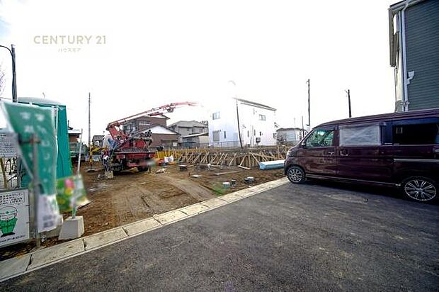 前面道路は4.5m!陽当り良好な立地です。