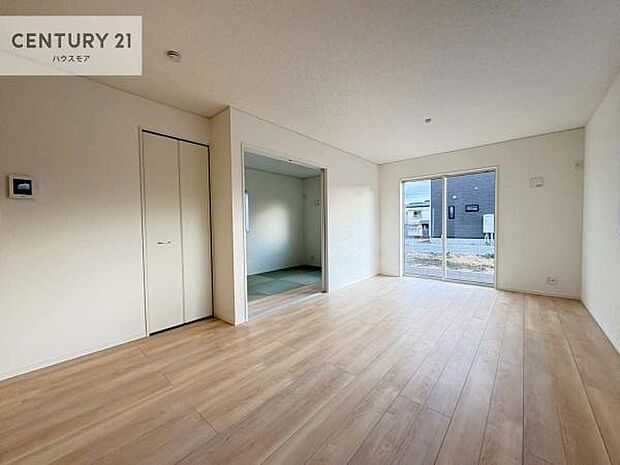 心地良いリビングは家族が自然と集まります。家族団欒の時間が増えそうです。ご家族と、より一層充実した時間を過ごせそうですね。