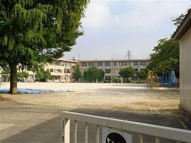 松戸市立小金北小学校まで750m