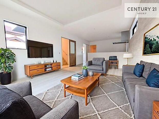 家具はCGパースです。大切な家族が集まるからこそLDKにはこだわりたい。子供たちが元気に笑いながら走り回っている姿を見た時が「広い家にして良かった」と思う瞬間です。