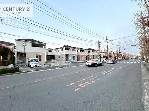 全7棟のキレイな街並み。是非1度ご内見ください。物件探しのご条件・ご要望・ご質問など、不動産に関することならどのようなことでも誠心誠意対応させて頂きます。