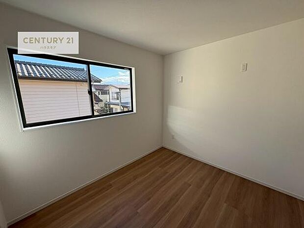 掃き出し窓がないお部屋は、お子様のお部屋としても安心です！